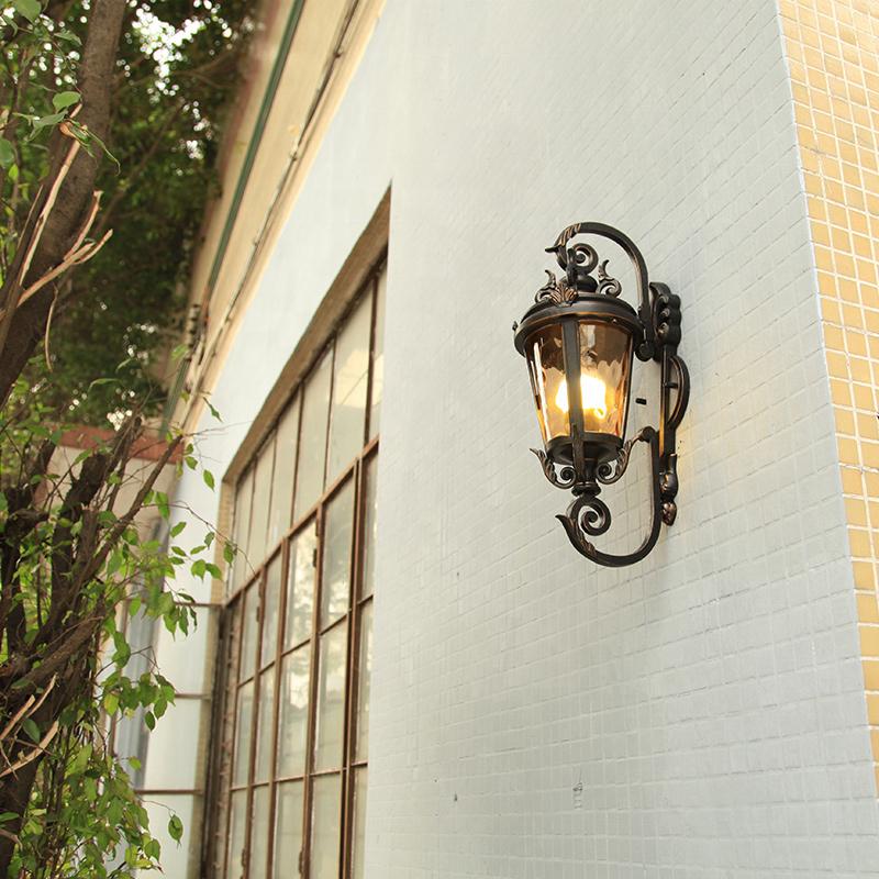 Classic Style Antique Waterproof Wall Light For Outdoor