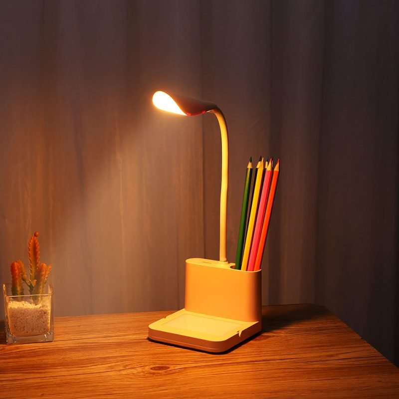 Eye Protection Desk Lamp With Pen Phone Holder